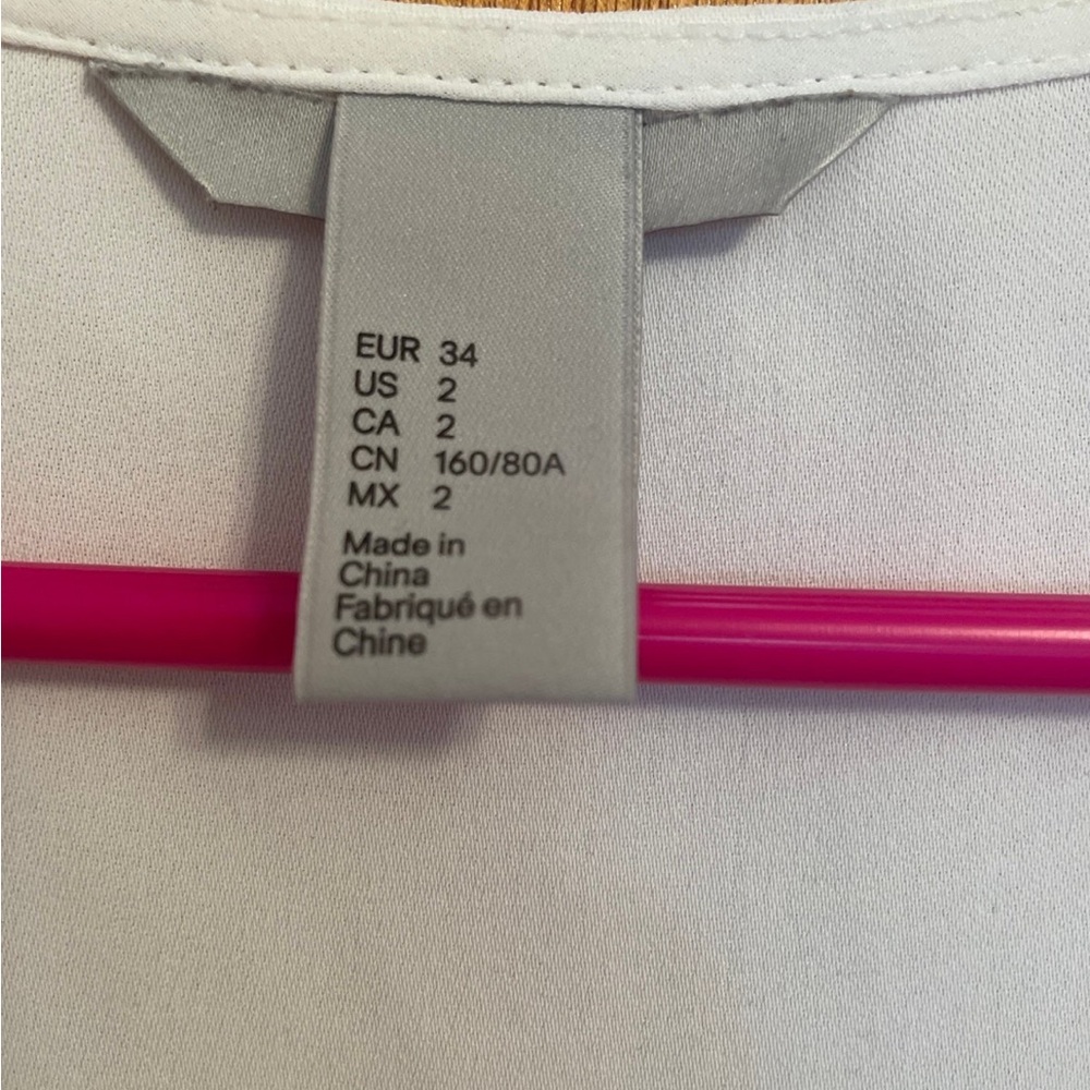 Beautiful H&M top - Picture 7 of 7